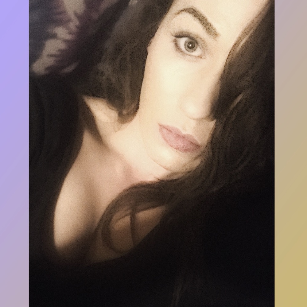 Meet your Posher, Rebekah